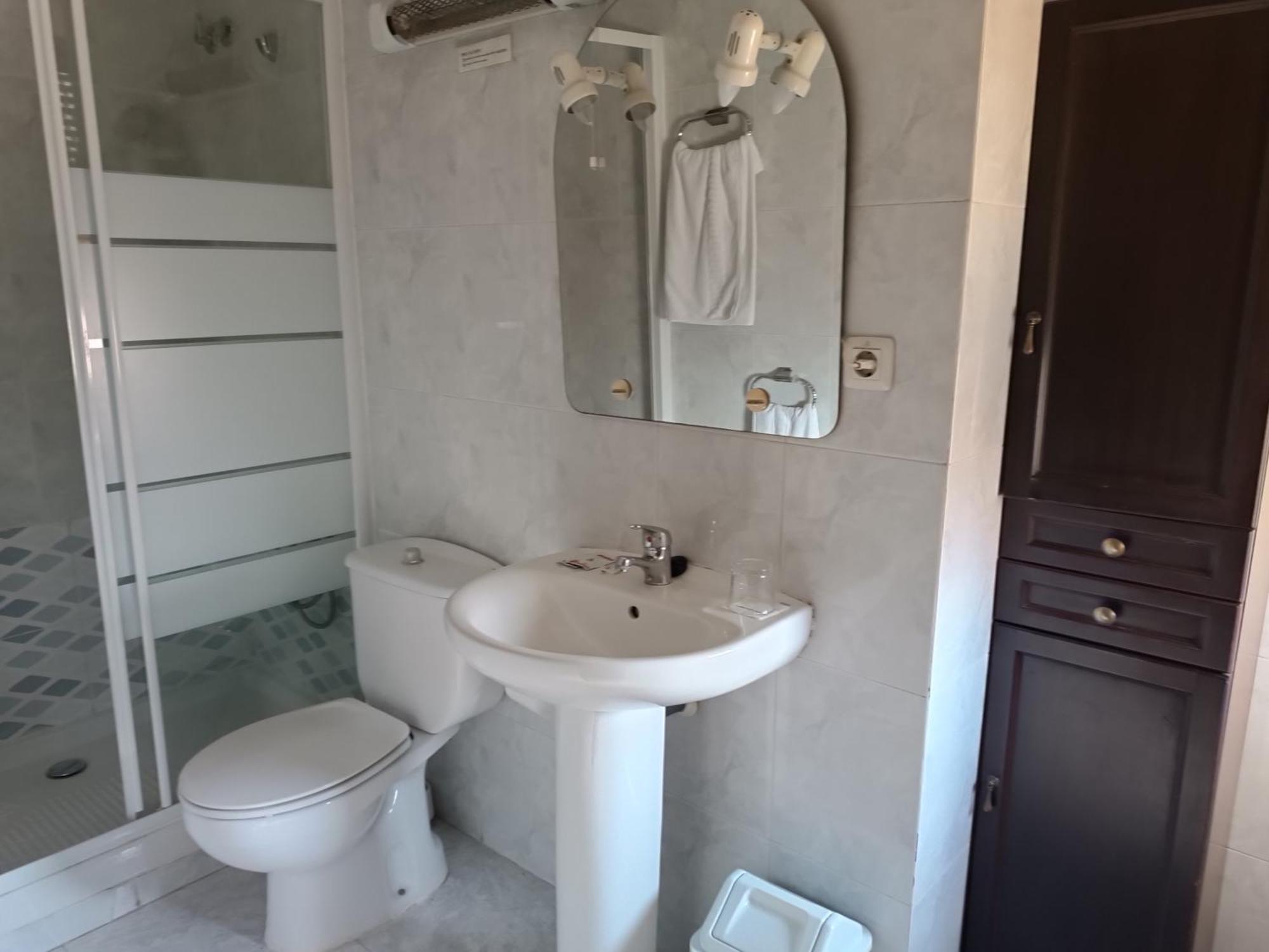 Hostal Avila 오카나 외부 사진