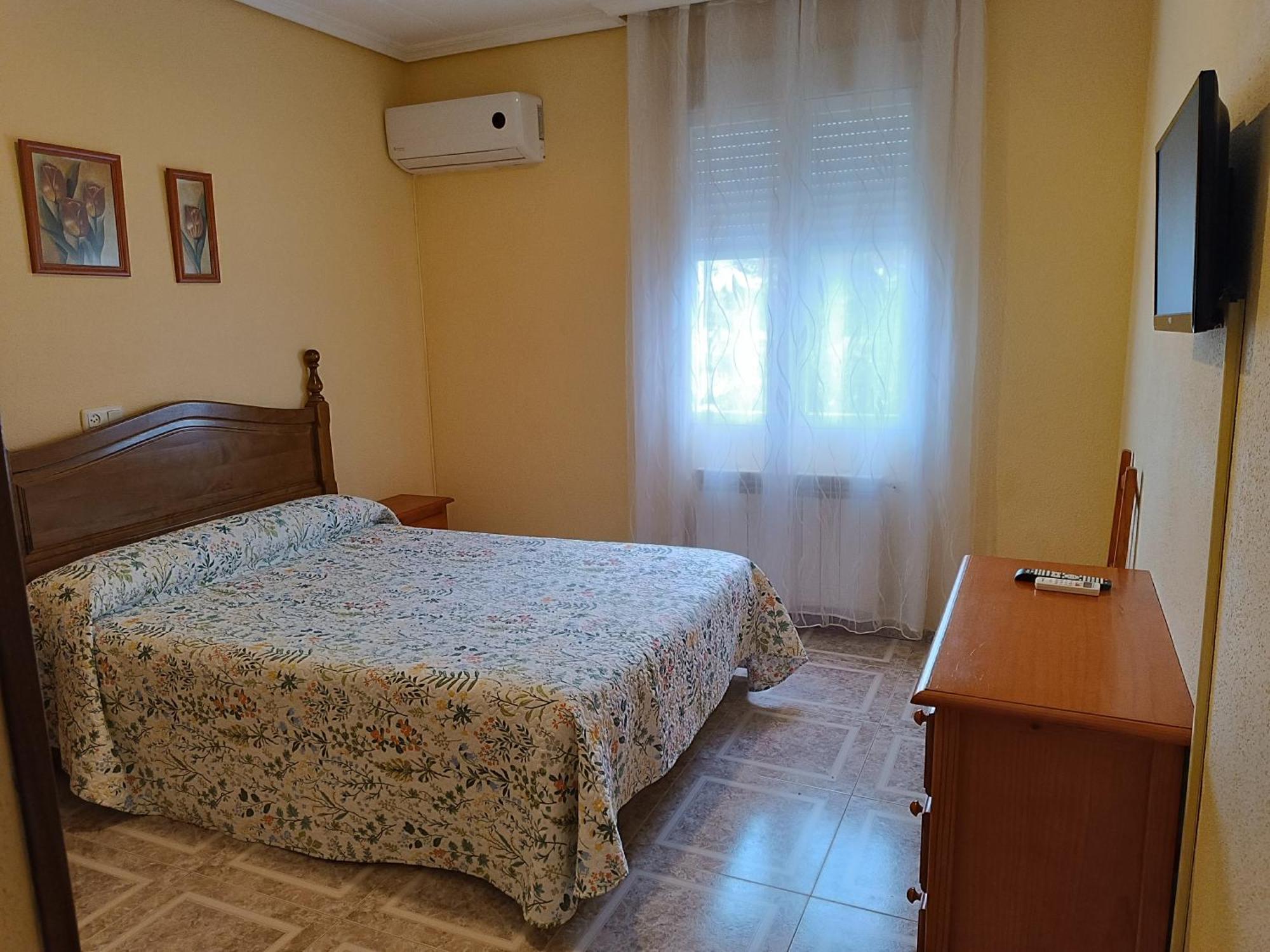 Hostal Avila 오카나 외부 사진