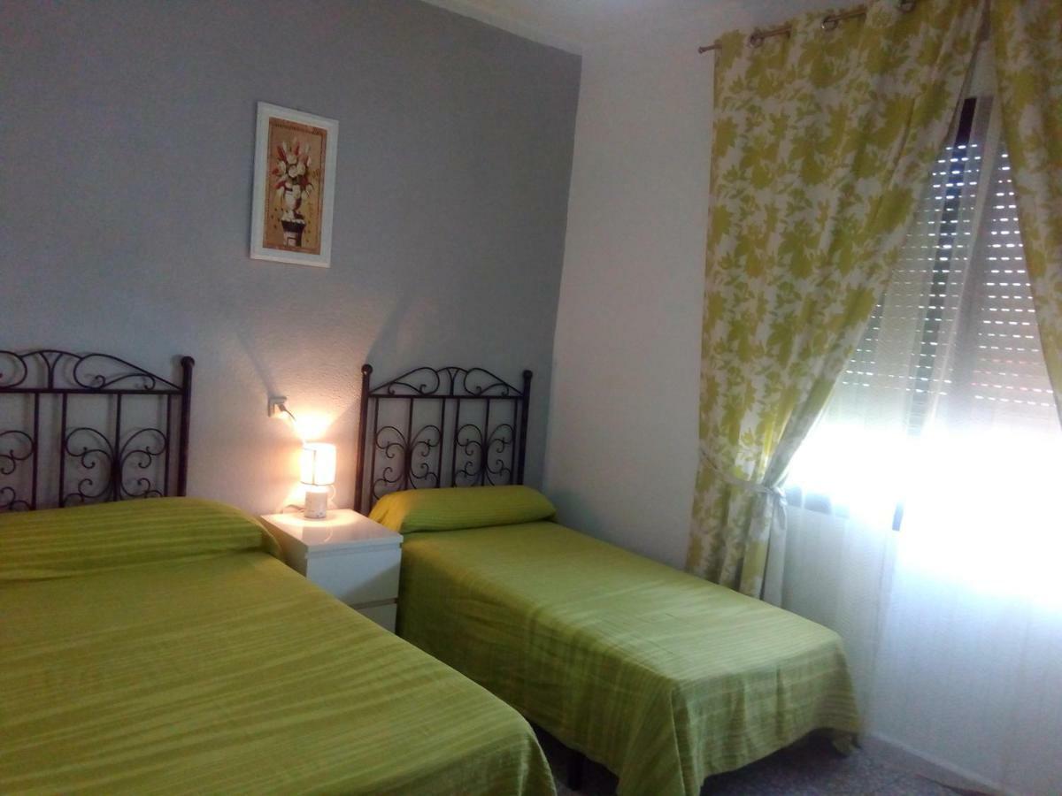 Hostal Avila 오카나 외부 사진